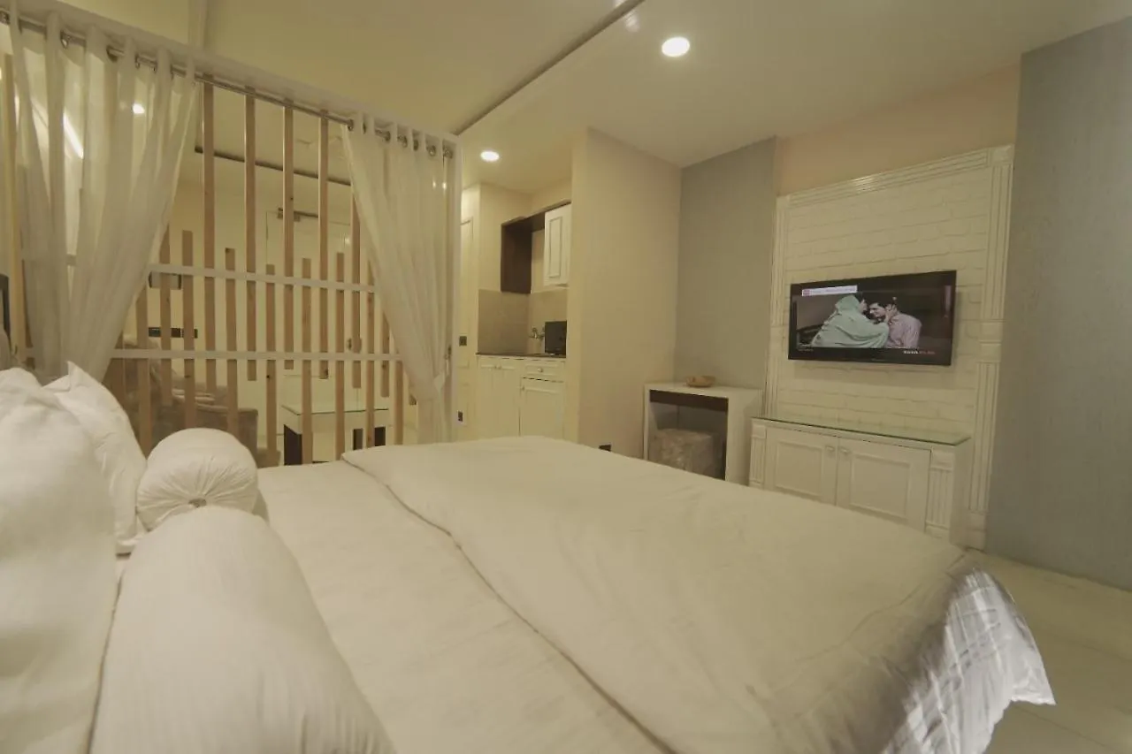 Myst Luxury Stays Zirakpur Apartment